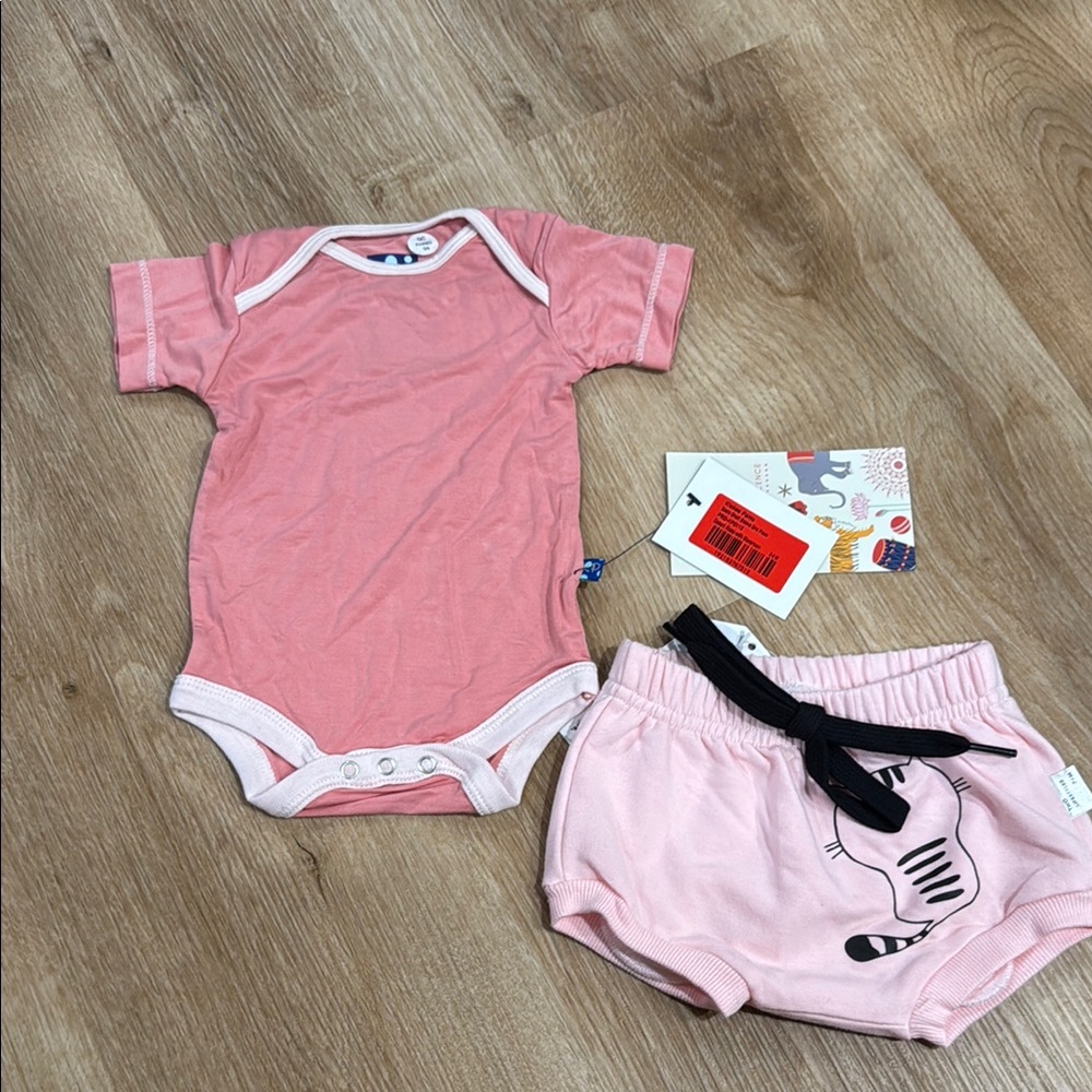 Pink Baby Bodysuit and Shorts Set 75|A3